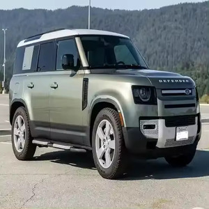 DELUXE Land-Rover Defender 110 SE AWD - Product Image 2