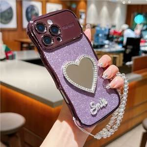 Yeni ürün elektroliz yumuşak TPU ayna el kayışı Glitter kızlar telefon kılıfı kapak iPhone 16 Pro Max