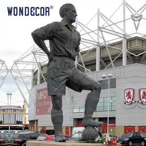 Tùy chỉnh cuộc sống ngoài trời Kích thước kim loại đúc bức tượng đồng của cầu thủ bóng đá - Product Image 4