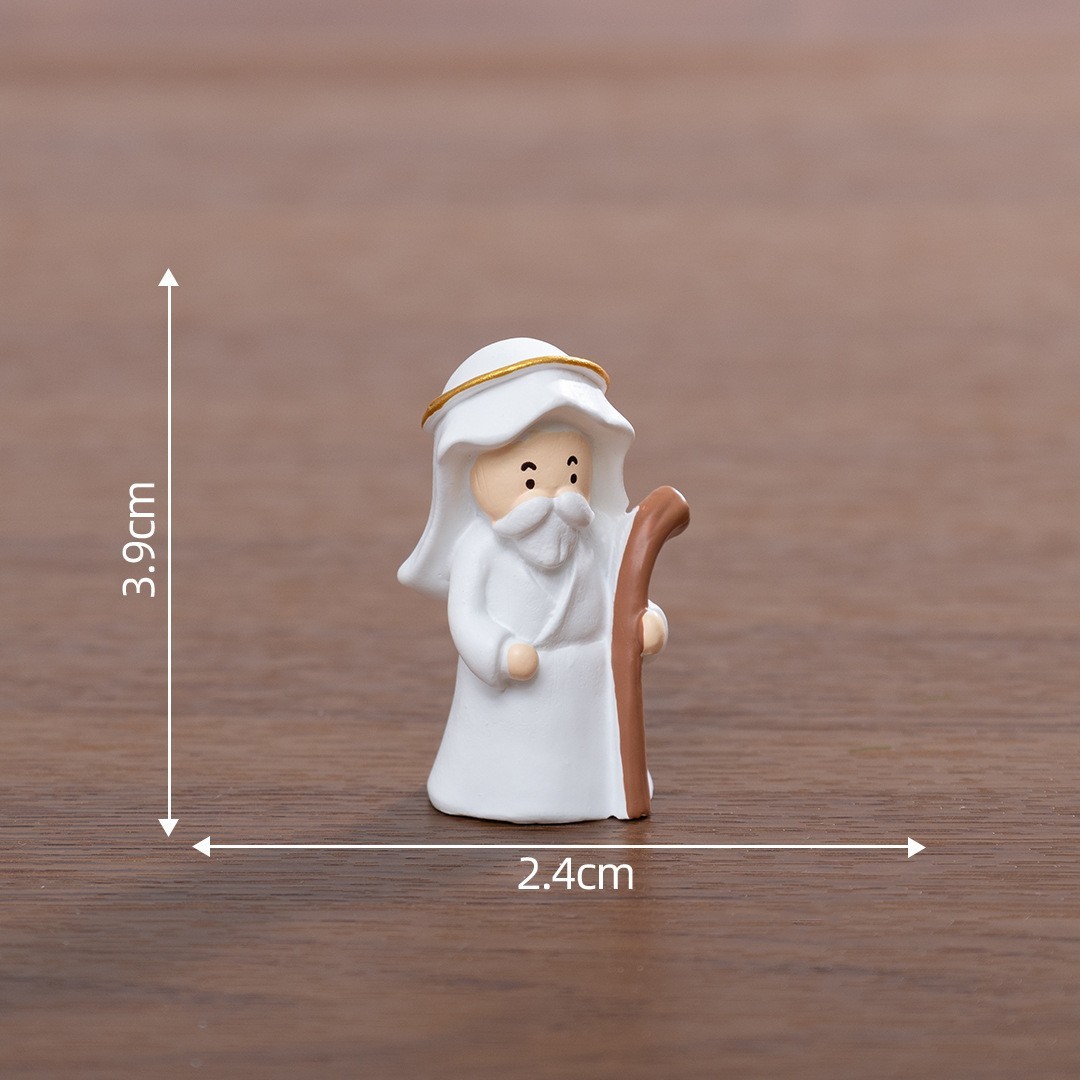 C 2,4*3,9 cm