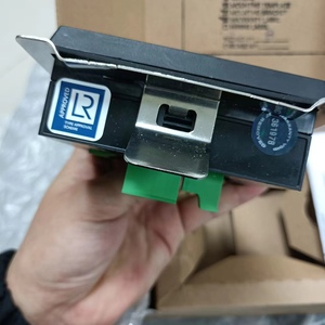 Signet 3-9900-1P Panel Mount Transmitter Multi-Parameter 1 <strong>Input</strong> DC POWER 1 4 MA-20 MA 1 OC <strong>Output</strong> 25.4 cm OEM Customizable - Product Image 3