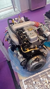 エンジン4JB1 4JB1T ISUZU D-MAX PICKUP TRUCK自動車用自動車部品ディーゼルエンジン - Product Image 3