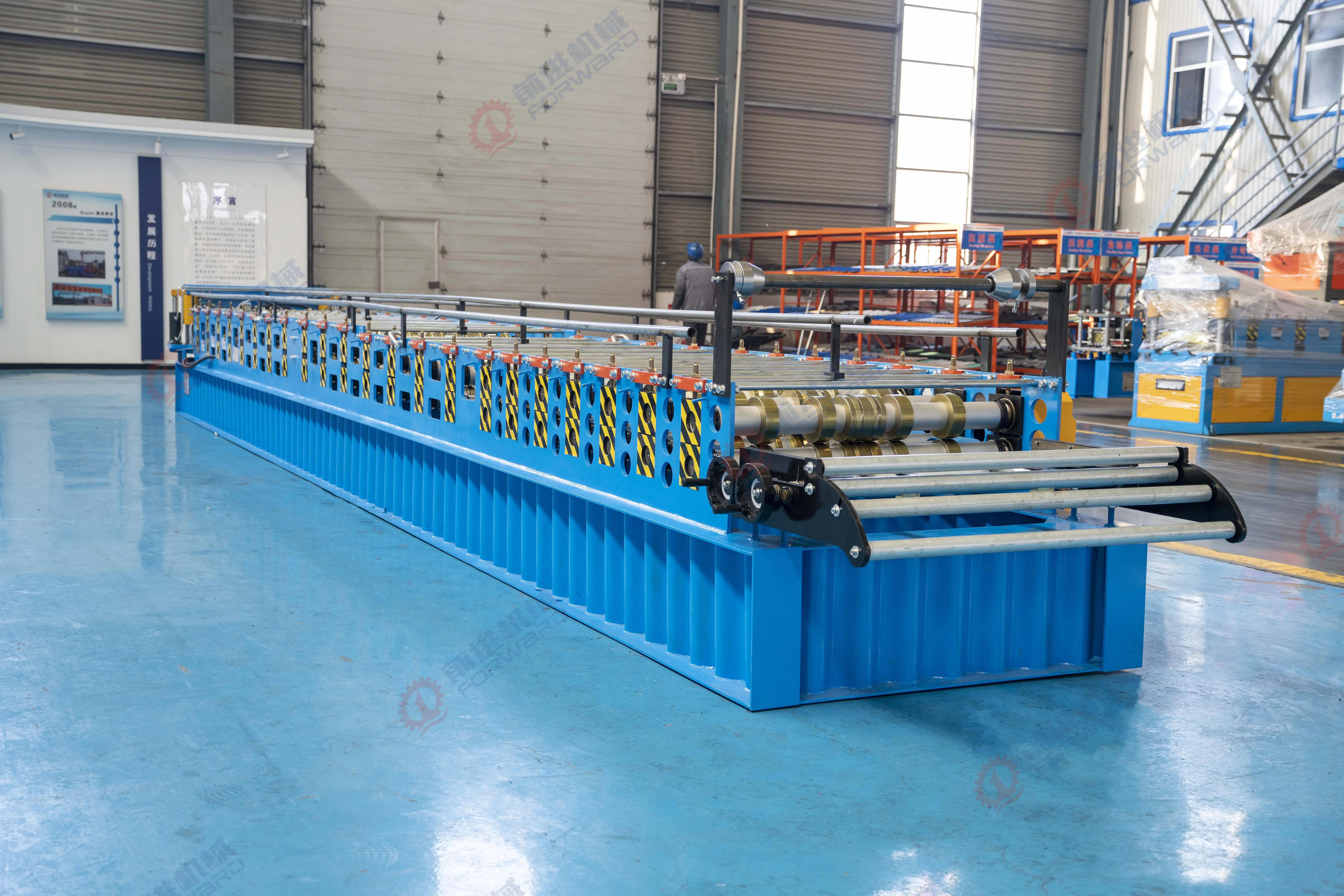 FORWARD Reliable Solutions for Standing Seam Roll Forming Machines