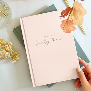 Stampa 2025 all'ingrosso <span class=keywords><strong>Design</strong></span> personalizzato A5 giornale 2025 giorno taccuino rosa avorio Layout giornaliero Agenda settimanale con stampaggio