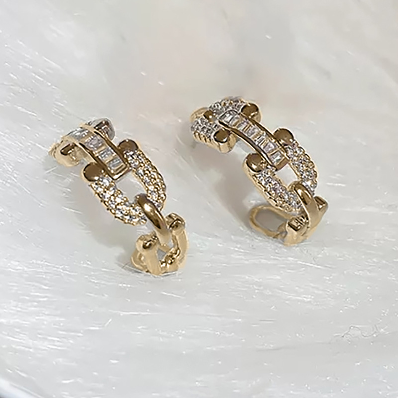 E2443 gold