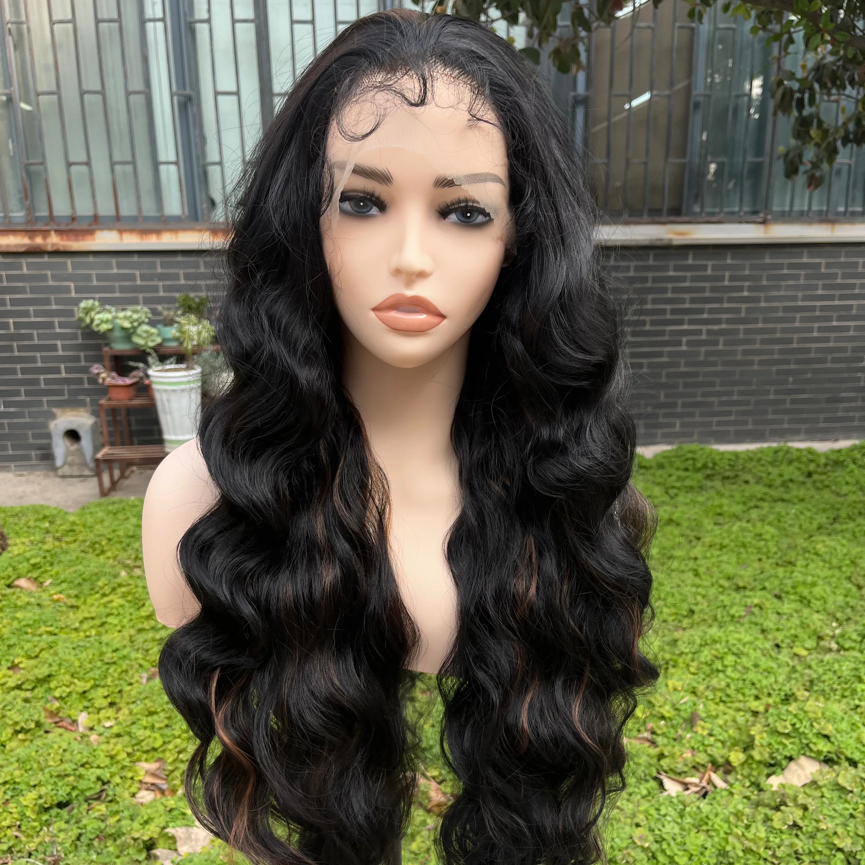 Großhandel Glueless Perücke Loose Wave 13*4 Synthetische HD Lace Frontal Perücke Günstige Highlight Perücke mit vor gezupften Baby Hari