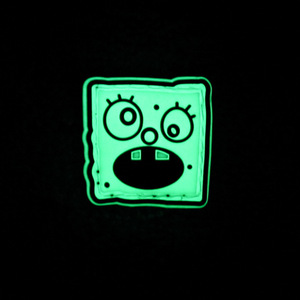 Qua biên giới <span class=keywords><strong>SpongeBob</strong></span> <span class=keywords><strong>Squarepants</strong></span> thiết lập tinh thần con dấu PVC mềm vá ánh sáng ban đêm vá Ba lô vá - Product Image 5