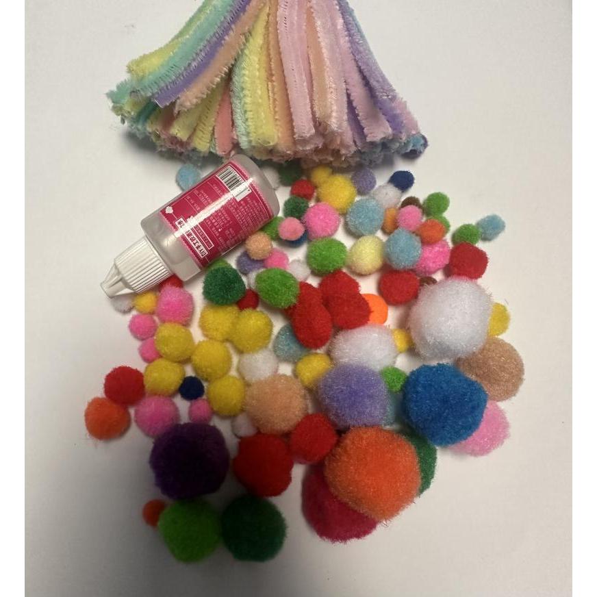 300 macarons + 100 pompons + colle alcoolisée