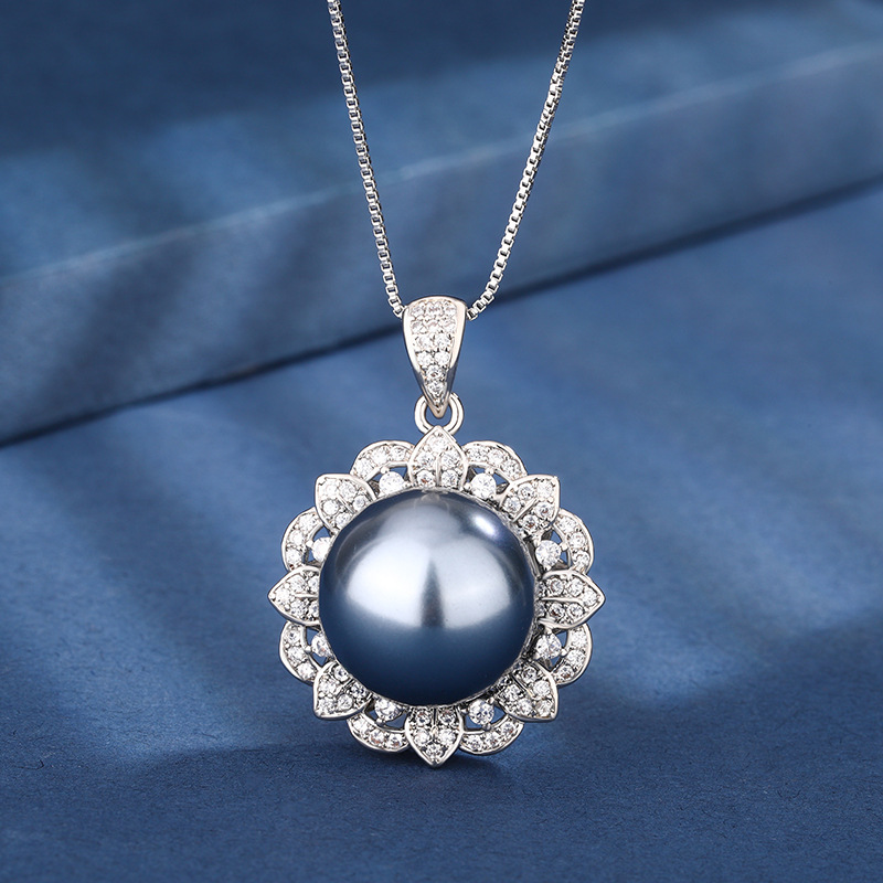 Pendentif perle grise avec chaîne