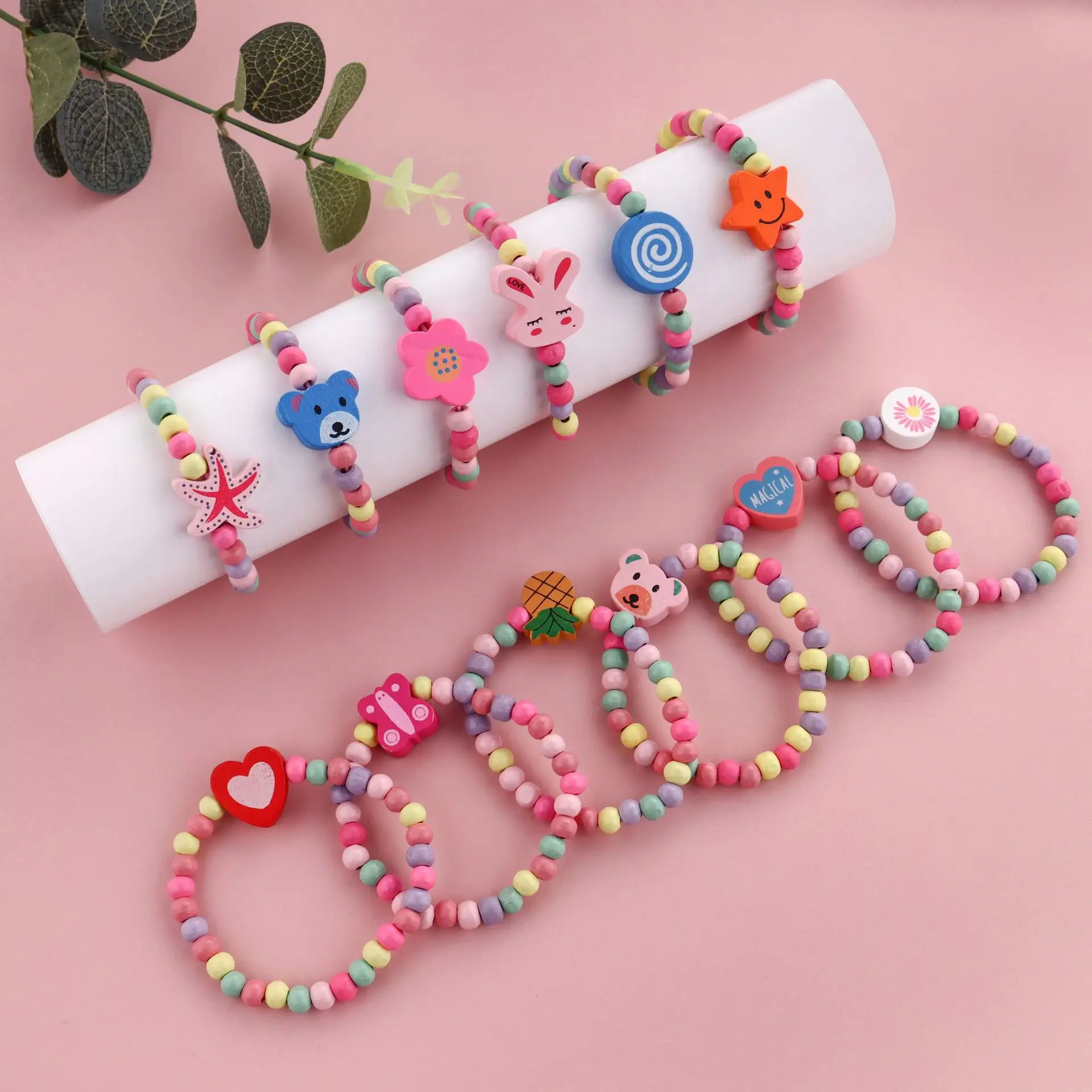 Personalizar 12 Uds lindos accesorios de joyería de madera para niños encantador colorido Oso de dibujos animados corazón conejo pulsera de cuentas de madera para niños