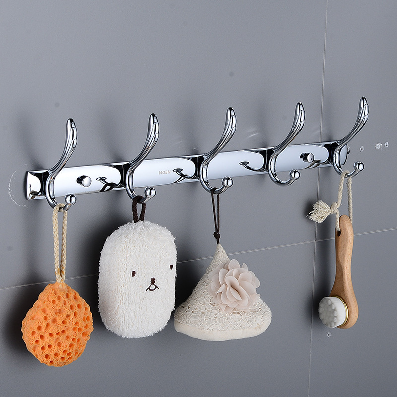 Five hooks with the tail