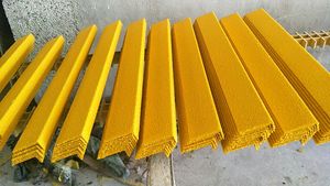 <span class=keywords><strong>PVC</strong></span> kauçuk alüminyum plastik Metal merdiven parçaları için Modern kaymaz fiberglas şeritler şık merdiven <span class=keywords><strong>Nosing</strong></span> - Product Image 2