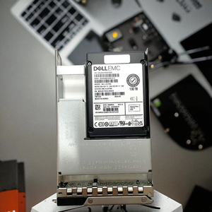 แฟลชไดรฟ์ SAS 2.5นิ้ว1.92TB 12GB ใช้ SSD ภายนอกที่มีพอร์ตขยาย3.0 12 SATA สำหรับพีซีเซิร์ฟเวอร์ฮาร์ดดิสก์ภายใน - Product Image 2