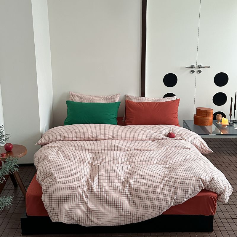 Red lattice (pillowcase red and green)