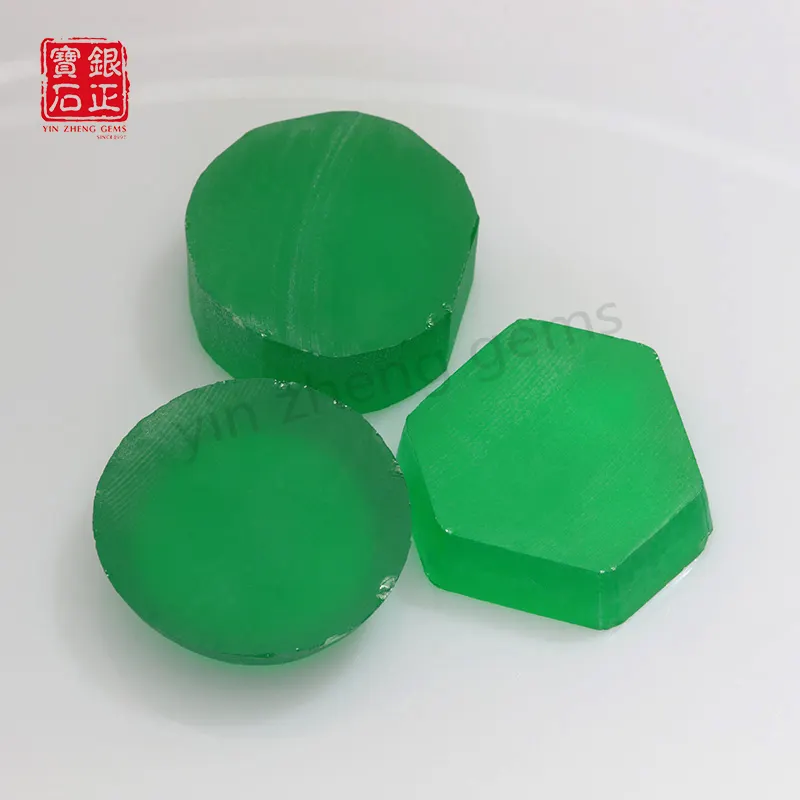 핫 세일 느슨한 녹색 거친 에메랄드 거친 yag 녹색 합성 원석 거친 녹색 보석