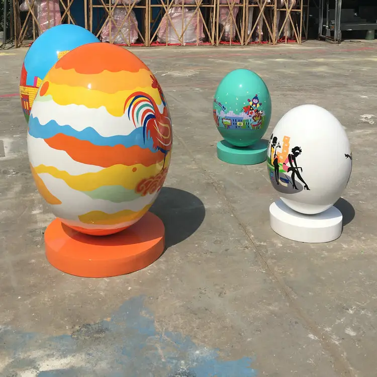 Paskalya tatil dekorasyon için paskalya yumurta heykeli heykelcik