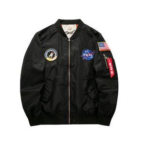 Chaqueta de vuelo de invierno de poliéster 100% de talla grande personalizada para hombre, abrigo de bombardero con parche bordado con cuello levantado y patrón de calavera