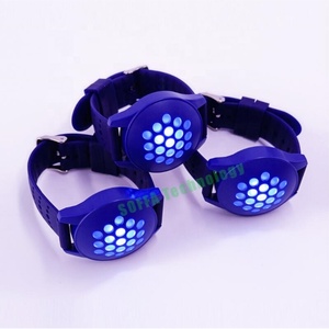 Vibrierende LED Blinklichter Armbänder benutzer definierte Kunststoff DC 5V Aufladung Patent Zeit steuerung Armband einstellbare Timer vibriert - Product Image 5