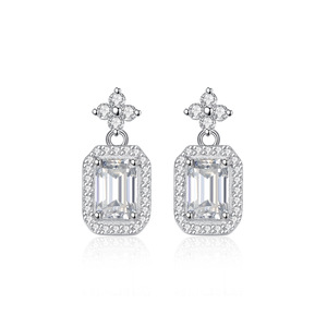 Moissaniteジュエリーセットイヤリング1カラットVVS DカラーエメラルドカットMoissaniteジュエリーネックレス女性用