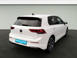 Unleash中古パワー & スタイル2022年フォルクスワーゲンゴルフVIII 1.5 TSI DSG R-Line SUV、低マイレージ