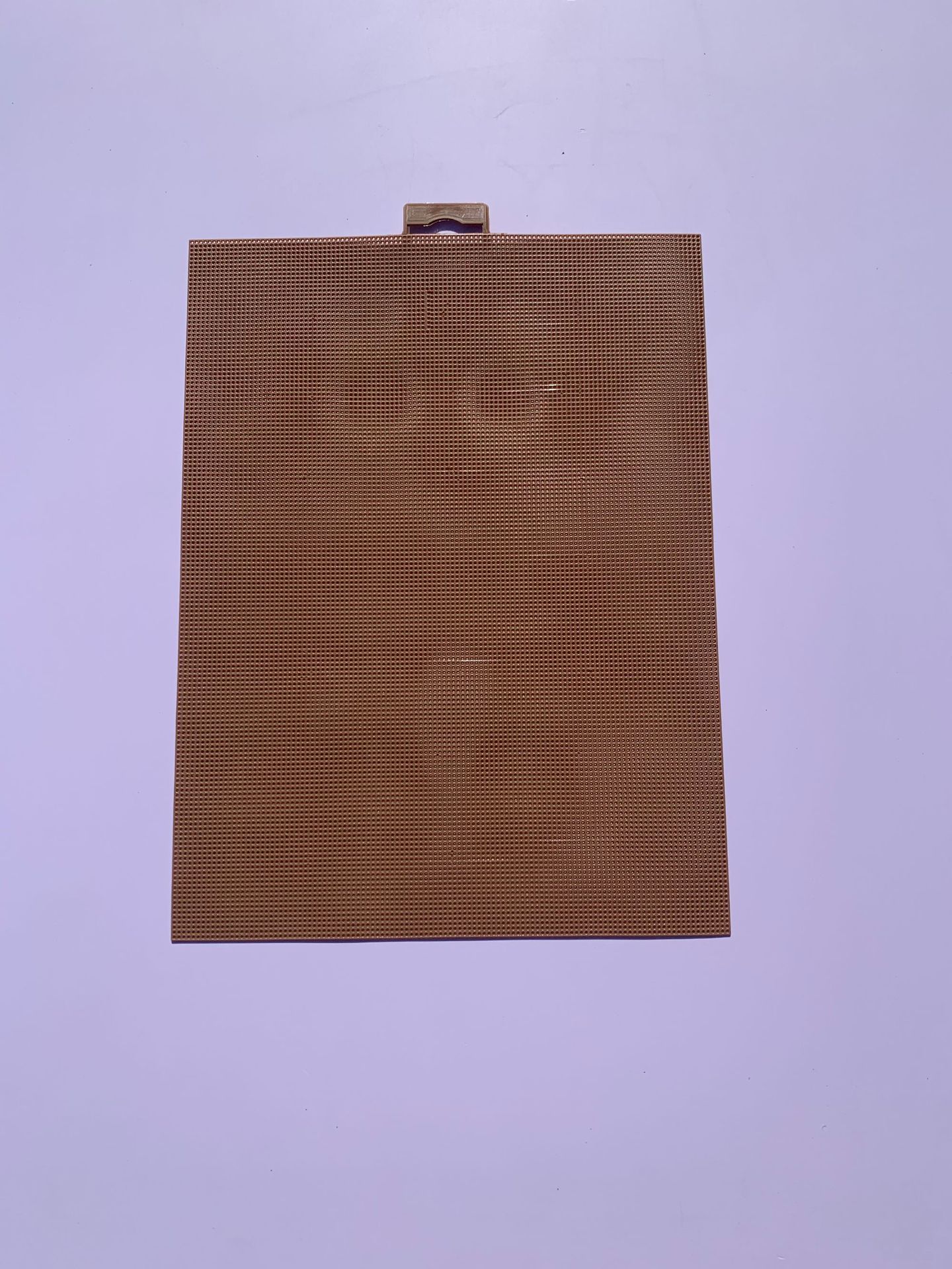 Toile plastique 14ct couleur marron