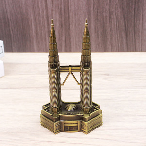 ミニペトロナスツインタワーモデルマレーシアランドマーク金属お土産レトロクアラルンプールビルデスク用収集可能装飾