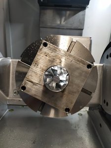 高精度VMC12705軸CNC垂直金属マシニングセンターGSK制御システムアルミニウムプロファイルコアモーター中国工場 - Product Image 5