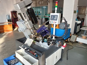 Máquina de roscar automática con sistema de carga de cuenco alimentador vibratorio - Product Image 5