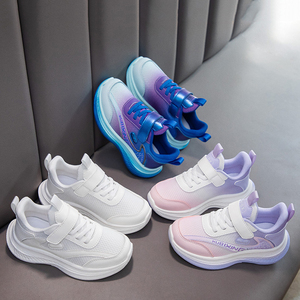 Di alta qualità all'ingrosso di moda primavera ergonomico gradiente rampa filo laterale Velcro traspirante scarpe sportive all'aperto per i bambini