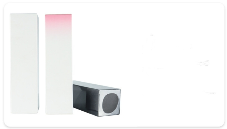 Boîte en carton blanc