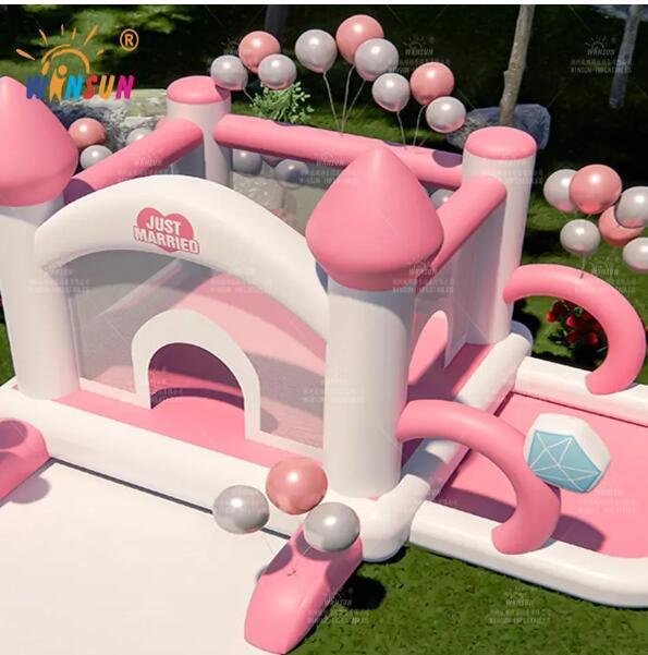 Hot inflatable Bouncer