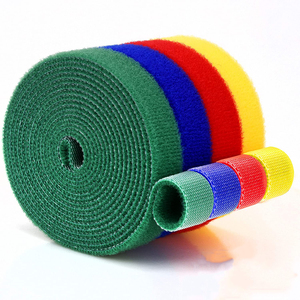 Brida para cables autoadhesiva resistente al calor con bucle de gancho de agarre trasero continuo para mayor durabilidad de la Organización - Product Image 2