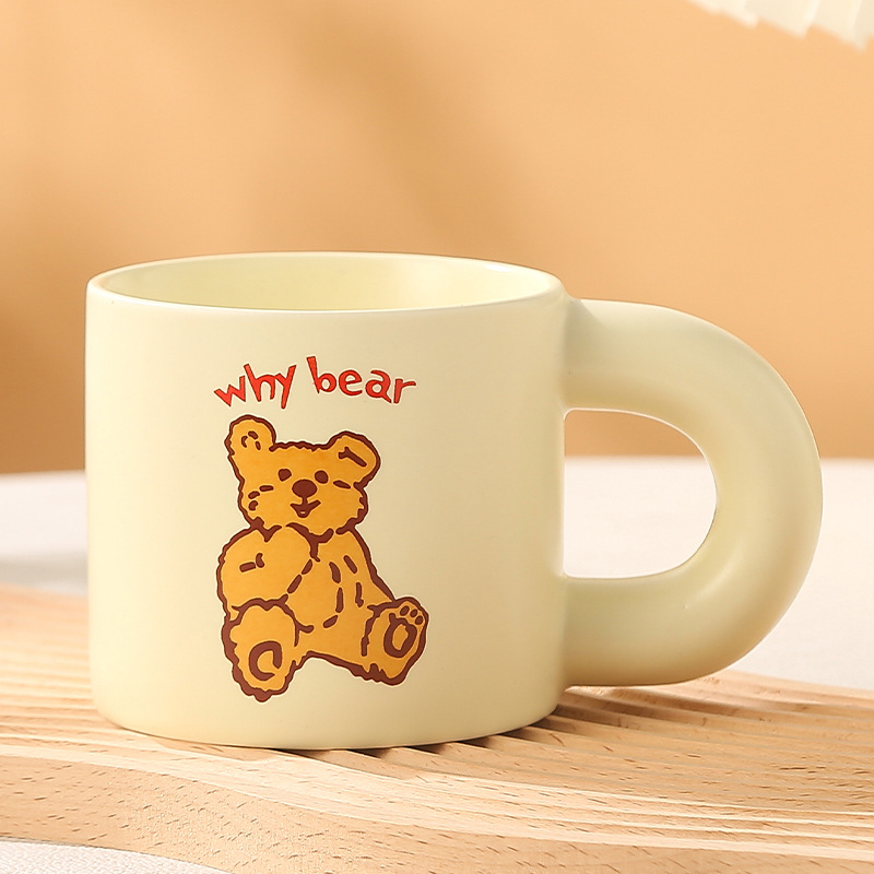 ours en peluche potelé et mignon