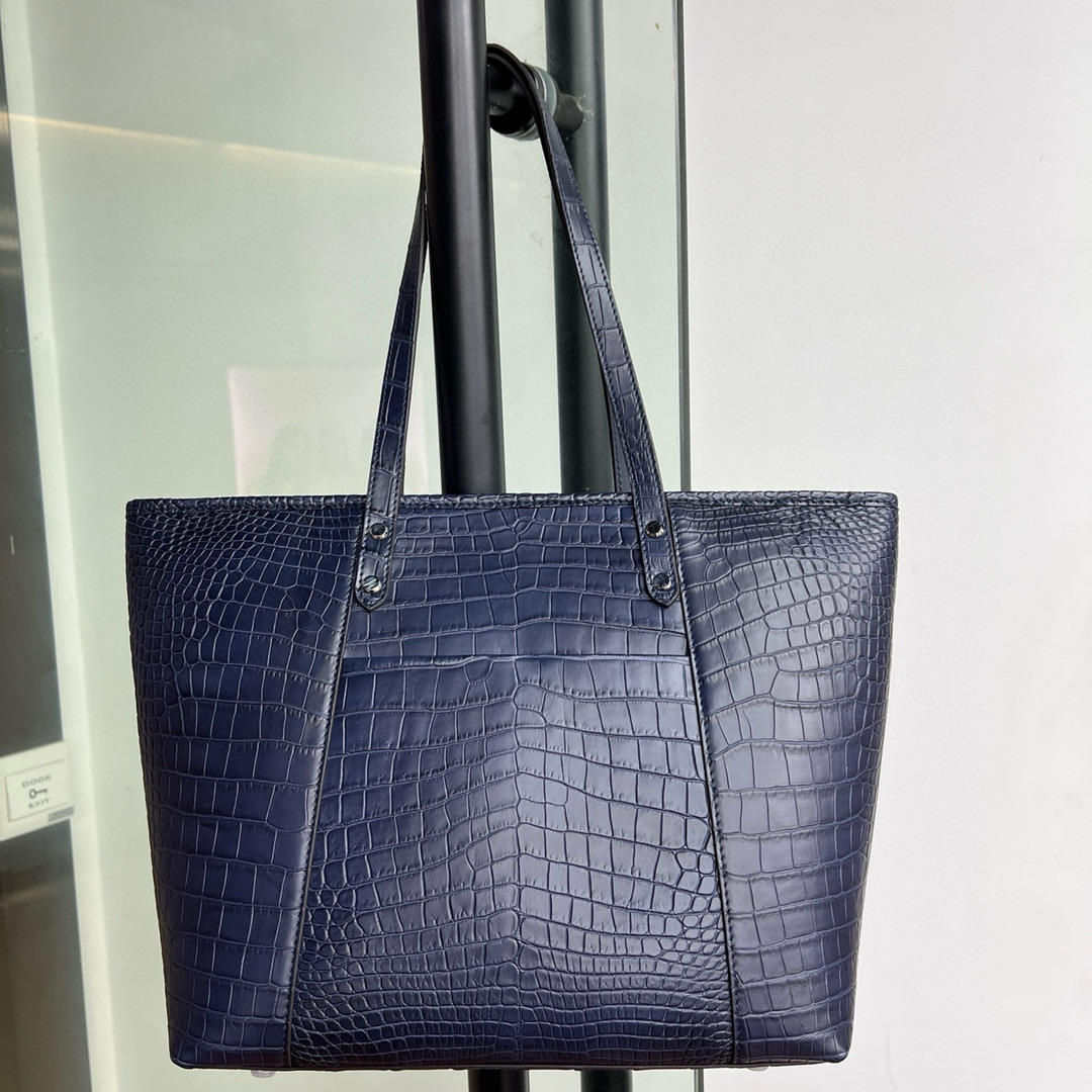 สีน้ำเงินเข้ม