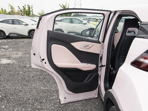 BYD Seagull Flying Editionコンパクト電気自動車左ハンドルターボエンジンマニュアルRWDレザーダークロングレンジ高度な機能 - Product Image 5