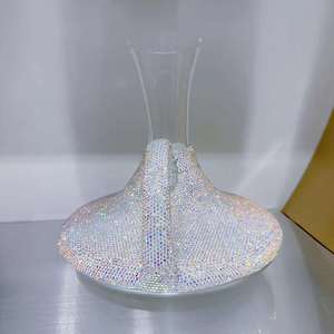 Kolları ile yeni elmas kristal 40 ons şarap dekantörü şarap saplı gözlük 1500ml el üflemeli cam Bling Decanter kolu ile