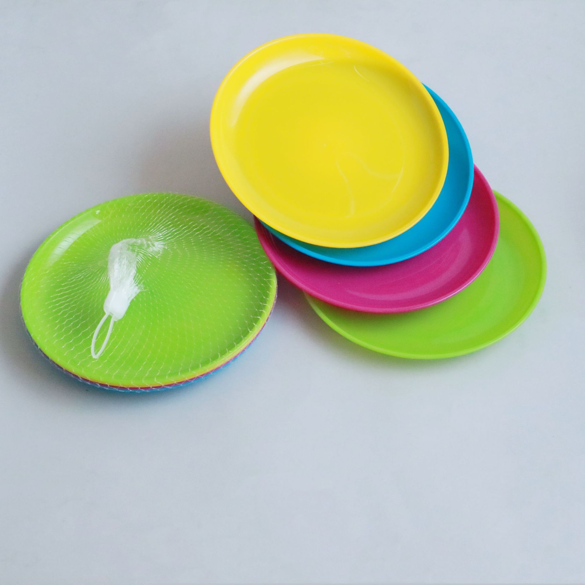 4 plates
