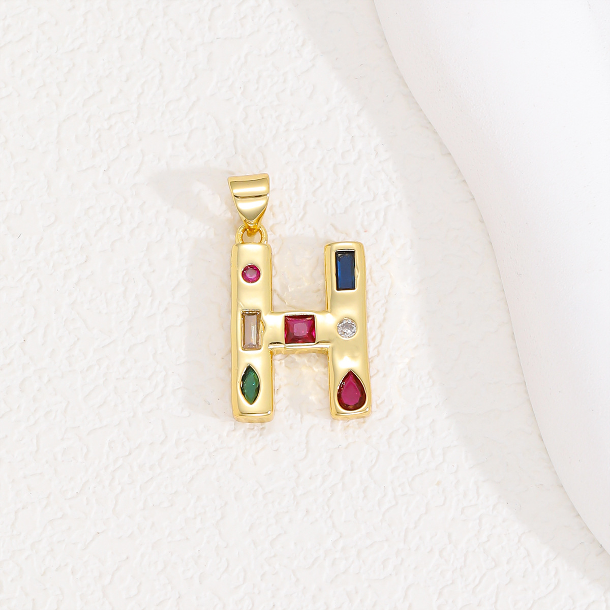 H (pendentif unique)