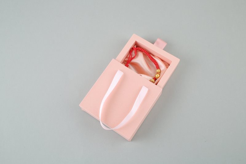 Rose avec satin