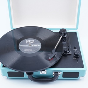 「ポータブルLPプレーヤーとスピーカー内蔵のVintageTechnics Bluetoothターンテーブル」 - Product Image 2