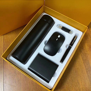 Düşük moq 5 in1 promosyon hediyelik ambalaj paketleri seti güç bankası kalem usb fare şişe erkekler hediye seti - Product Image 3