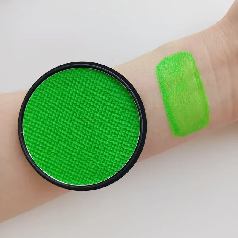 Fluorescence green