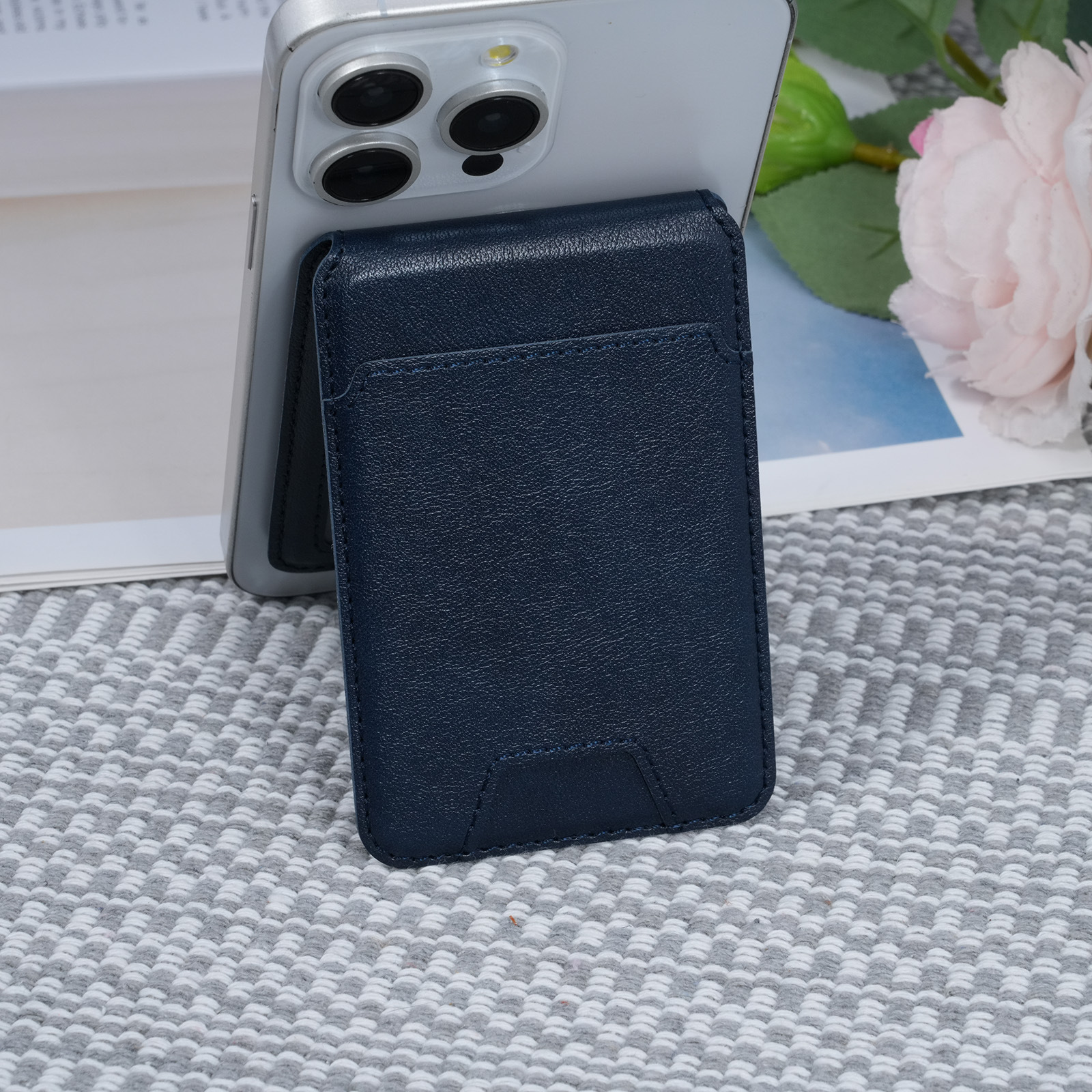 สีน้ำเงิน