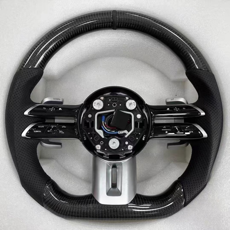 Volant en cuir en fibre de carbone