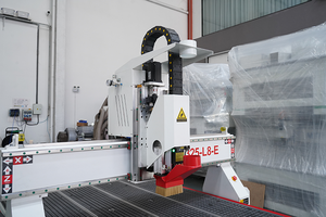 Yüksek yapılandırma ağaç İşleme makinesi ATC CNC Router A4-1325-L8-E MDF levha ve kapı mobilya süreci için - Product Image 3