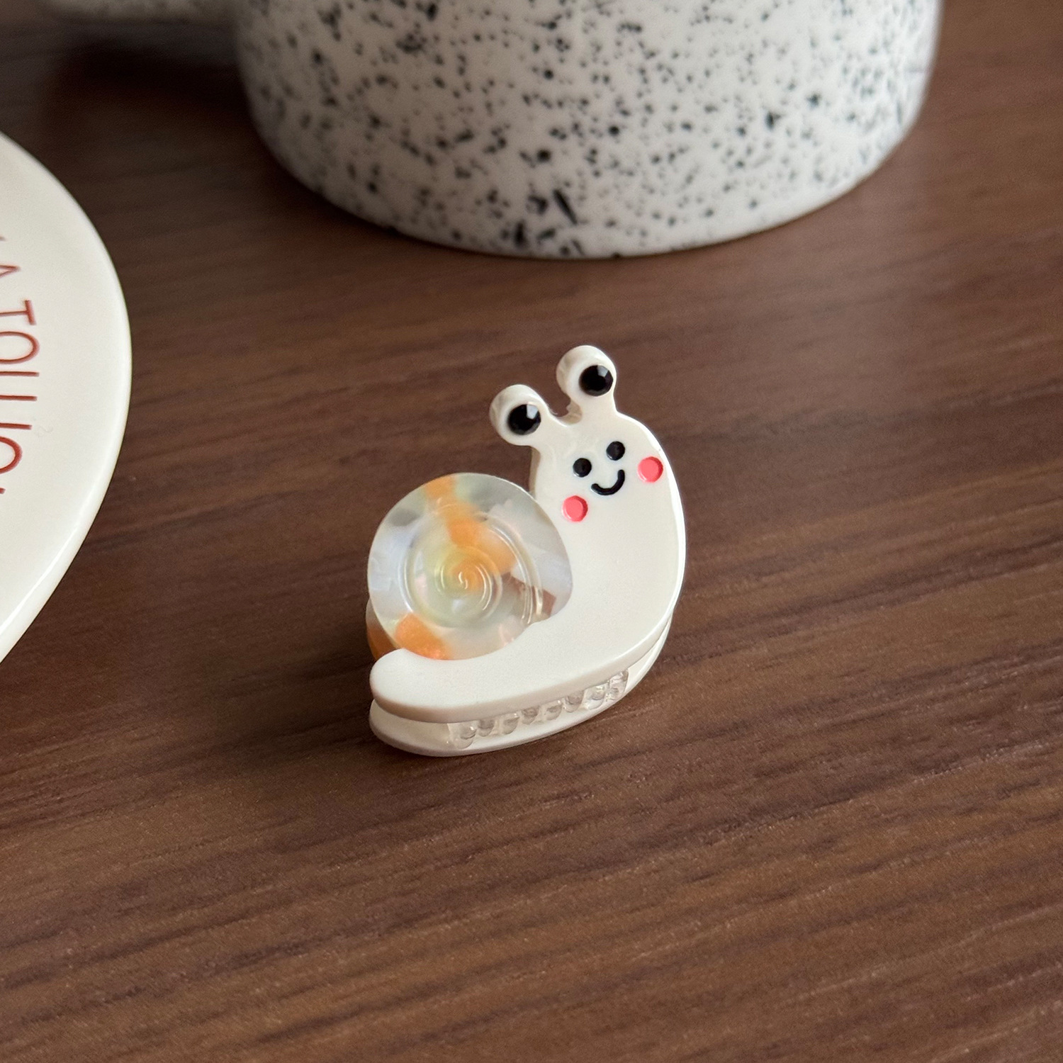 Beige Snail