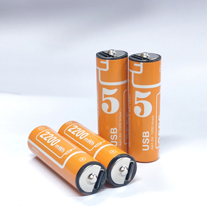 Yeni trendler 1.5V 22002200tip-c şarj çift bir lityum iyon USB şarj edilebilir Li-ion AA pil - Product Image 4