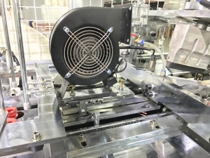 段ボールカップと製品の生産ロゴ付き機械紙コップ - Product Image 5
