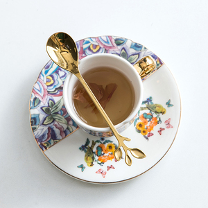 高品质花式图案小茶咖啡杯和茶托陶瓷土耳其咖啡杯套装阿拉伯咖啡杯，带金色手柄