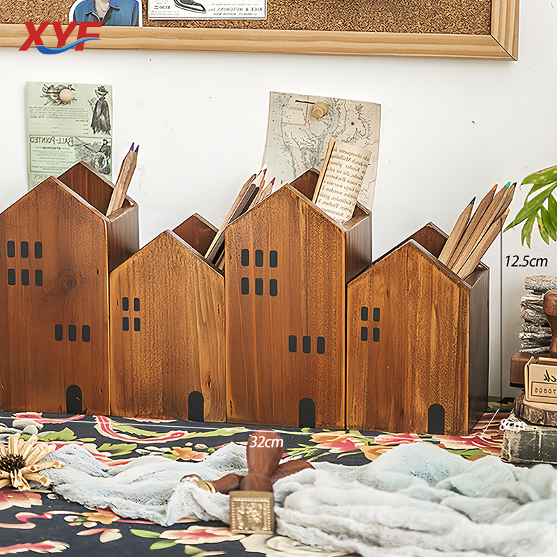 Dos combinaciones de portalápices para dos juegos.